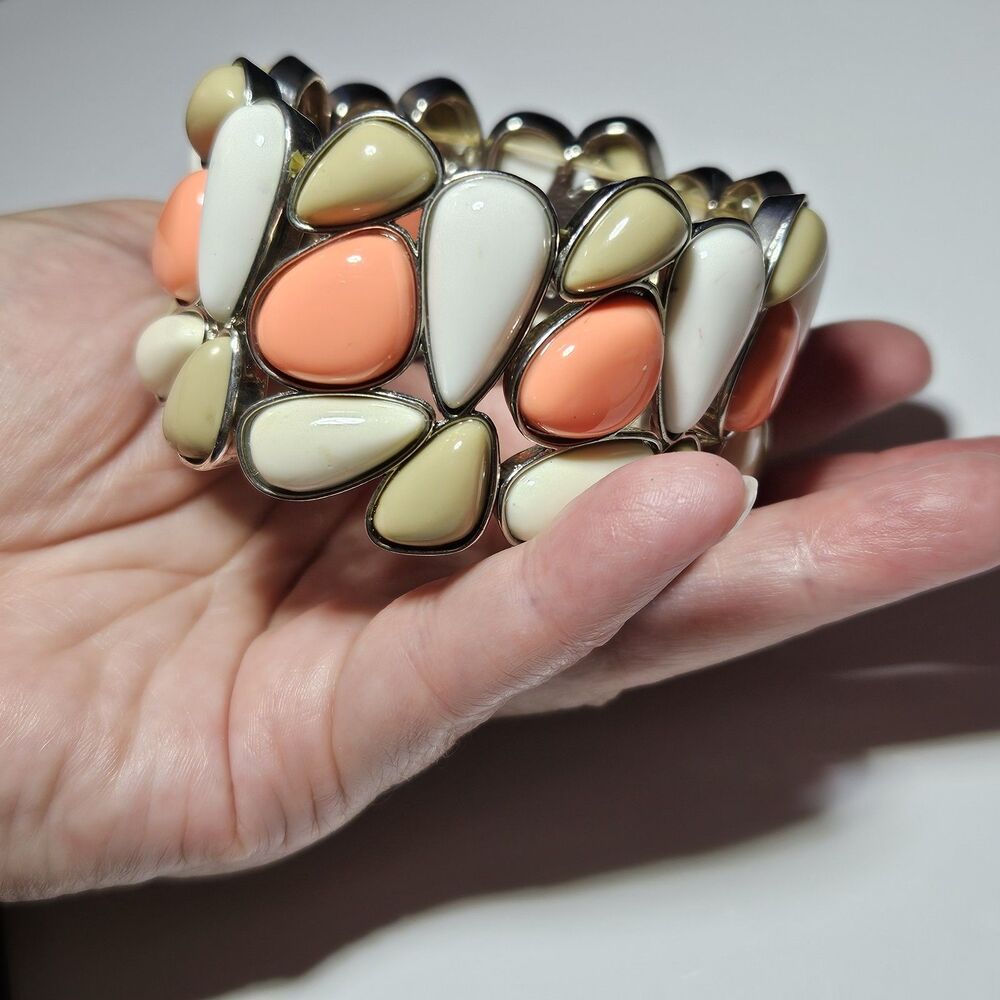 Silver Tone Chunky Pink Tan White Bead Stretch Bracelet 7.5" - Picture 4 of 12